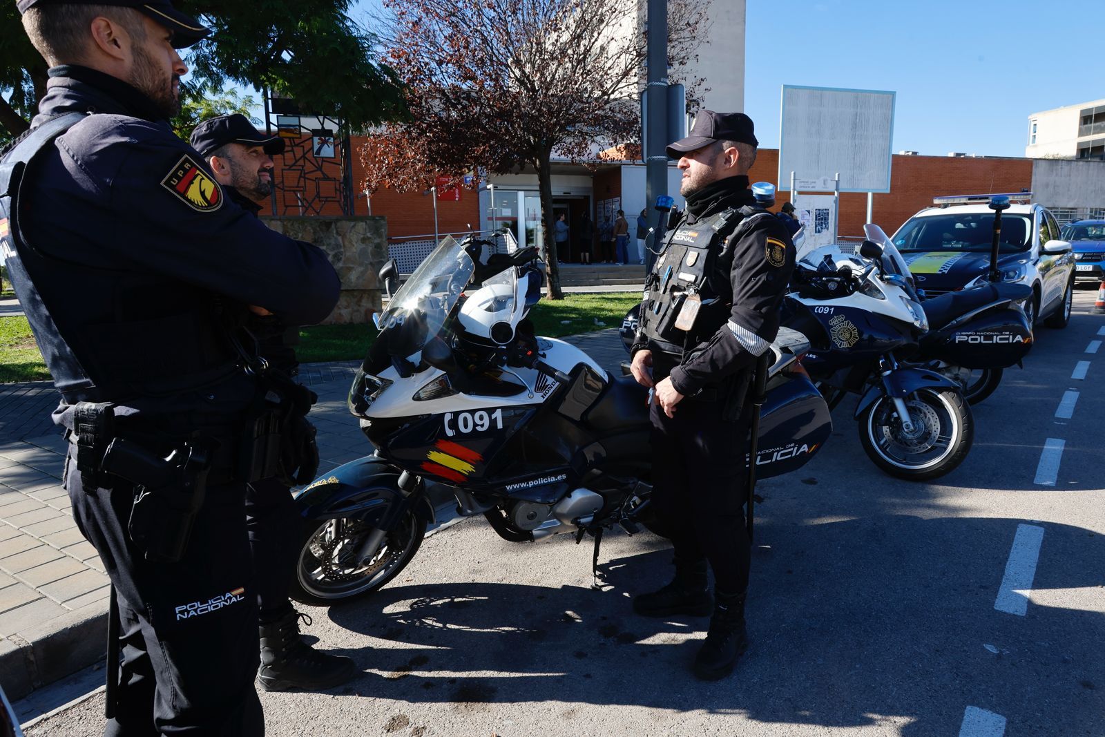 El centro de salud de La Coma cierra tras la agresión a tres sanitarias