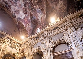 Parte de los frescos de Palomino ya restaurados en la iglesia de los Santos Juanes.