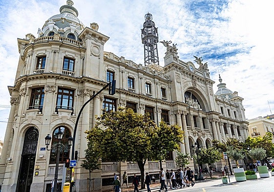 Palacio de Comunicaciones, donde se expondrán las obras de Sorolla cedidas por la Hispanic Society.