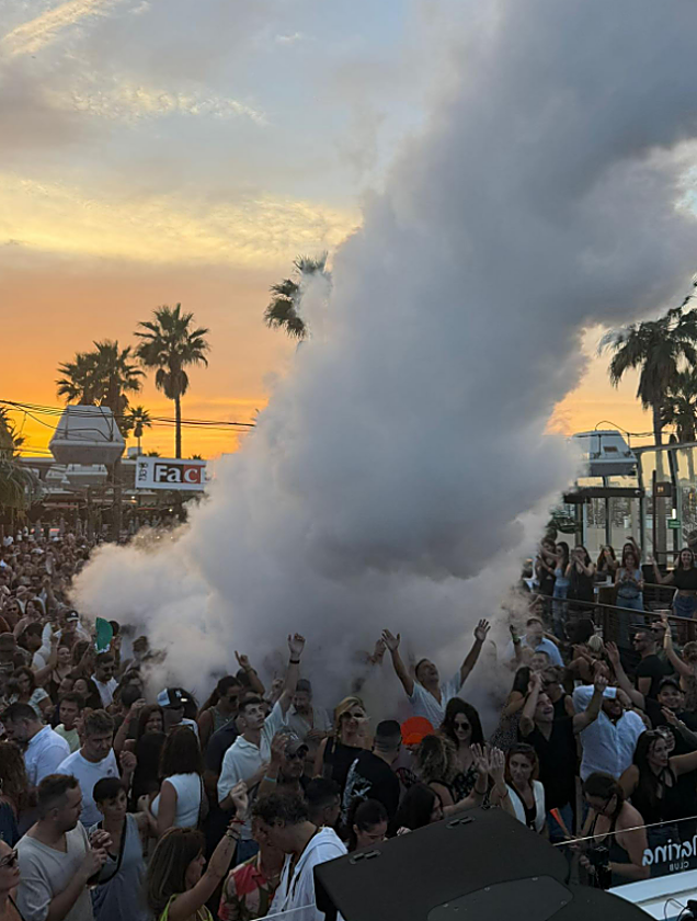 The Face en La Marina.