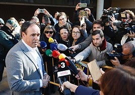 Pérez Llorca, este viernes, tras declarar en el juzgado de Catarroja.