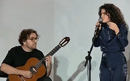 Darío González junto a La María, en el Funeral de Estado en el aniversario de la dana.