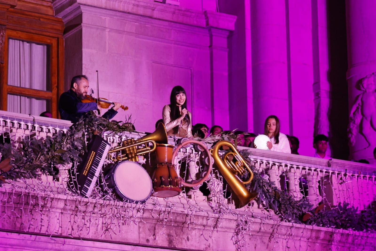 FOTOS | Así ha sido el encendido de luces de la Navidad 2025 en Valencia