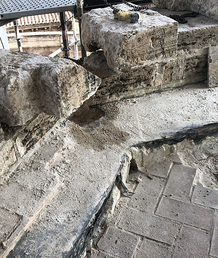 Imagen secundaria 2 - Ábside de la Catedral y gárgolas en las que se ha intervenido.