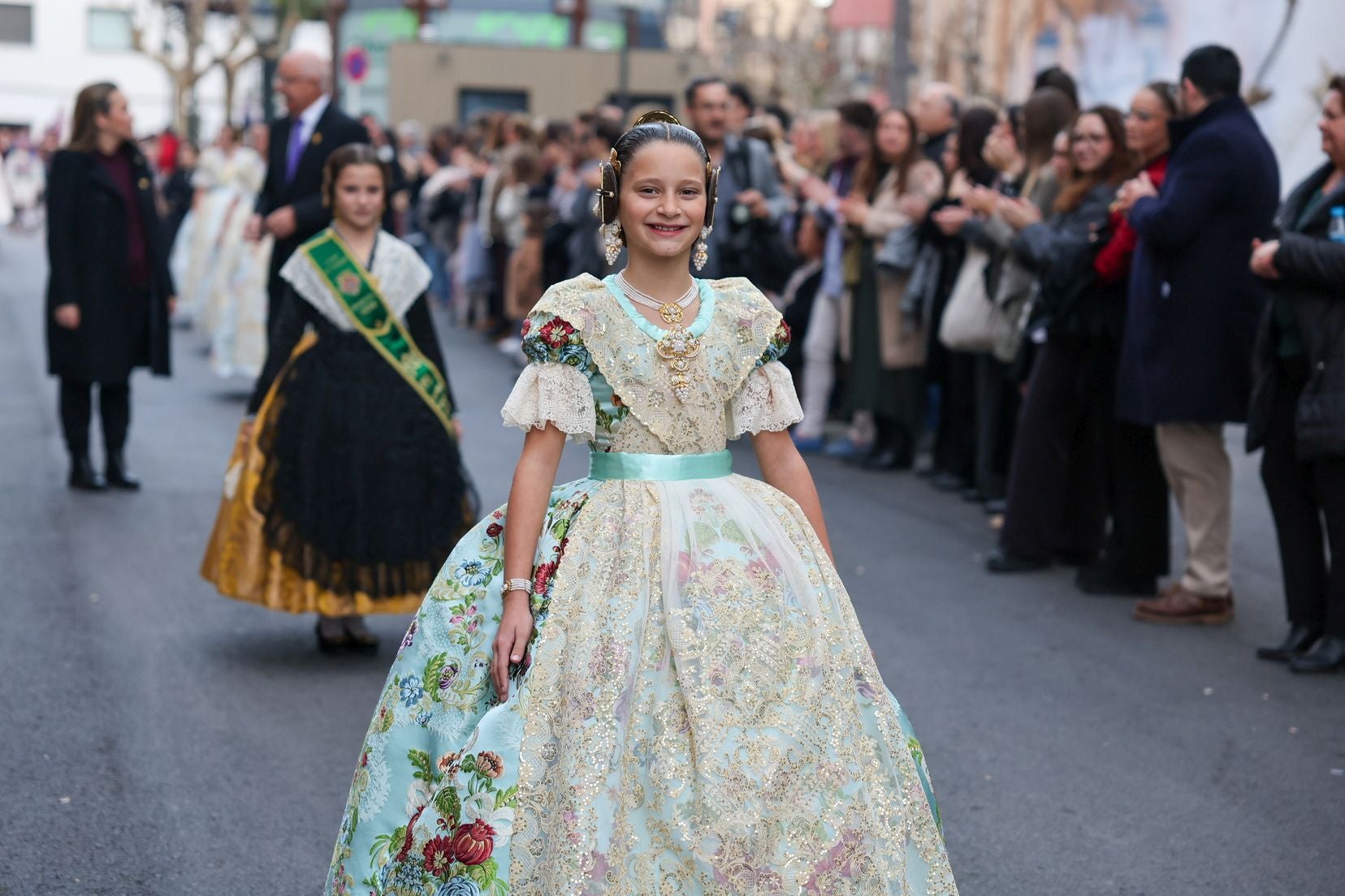 Marta Mercader, fallera mayor infantil de Valencia 2026, en Burriana.