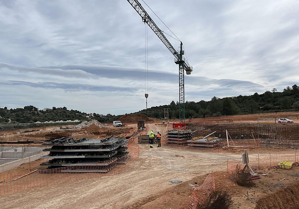 Obras de la nueva planta depuradora en Cheste.