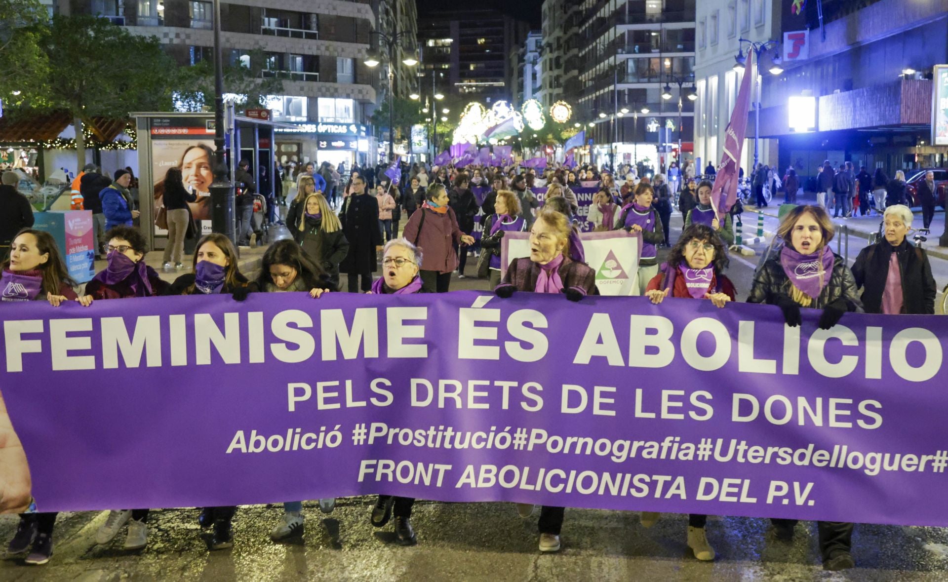FOTOS | Manifestación por el 25N en Valencia