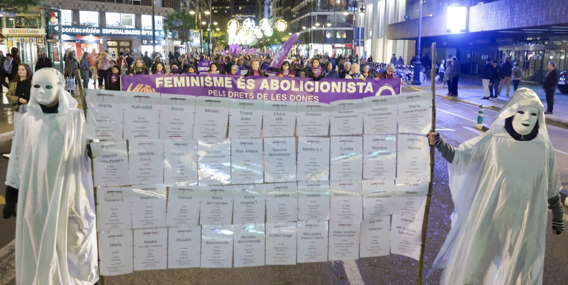 FOTOS | Manifestación por el 25N en Valencia