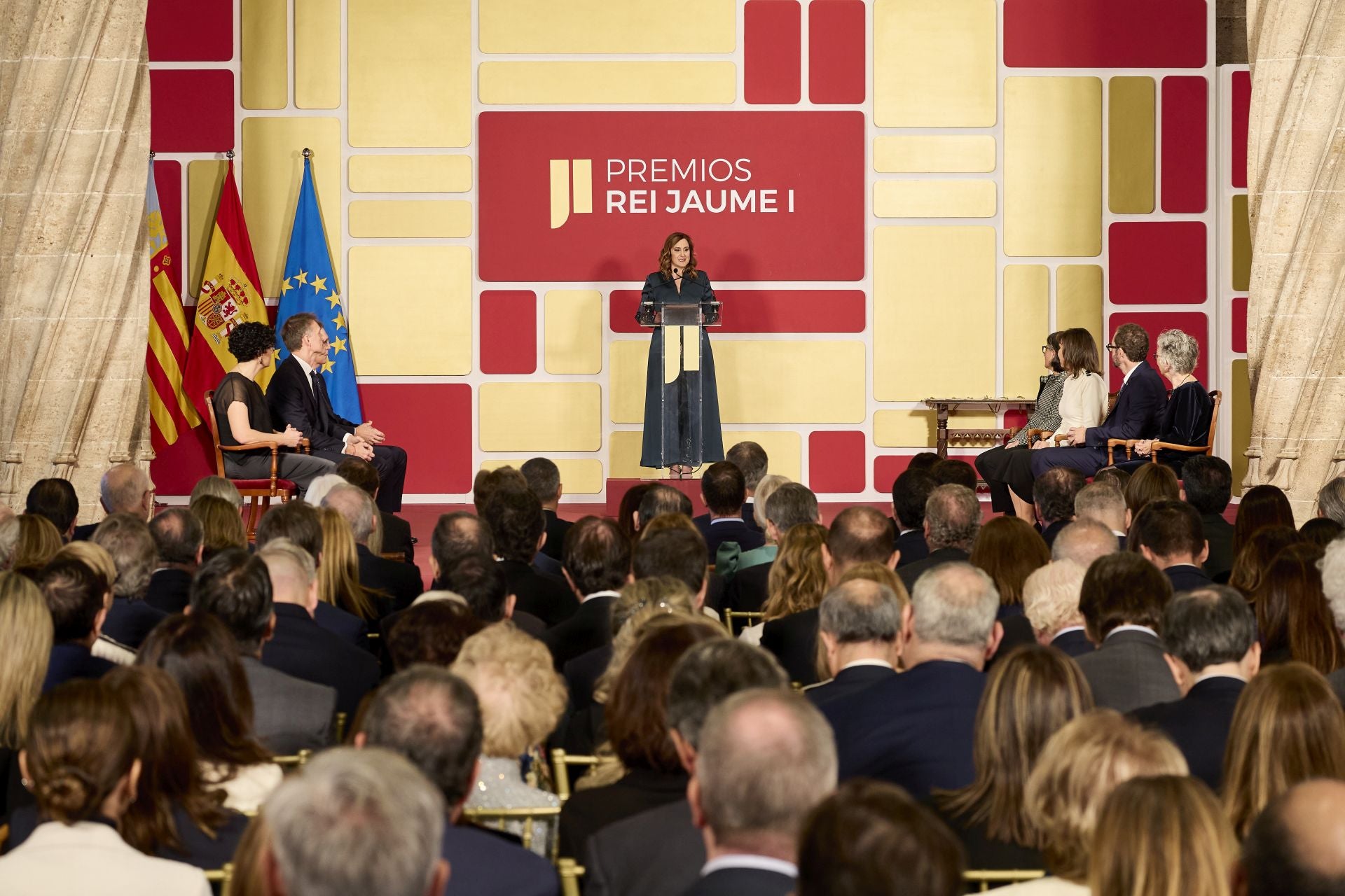 Fotos de la entrega de premios de los Jaume I en la Lonja de Valencia