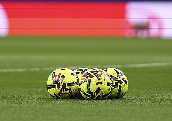 Balones de La LIga EA Sports.