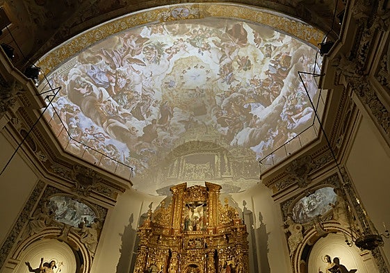 Proyección de los frescos de Palomino en la bóveda central a partir de las fotografías de Juan Alcón.