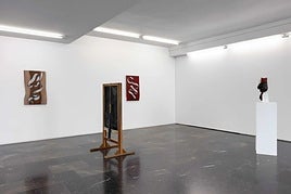 Piezas de la exposición colectiva 'El sueño de la serpiente'.