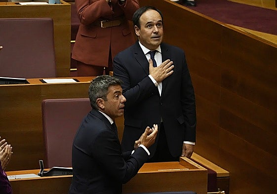 Mazón aplaude la elección por parte de Les Corts de Pérez Llorca como presidente.