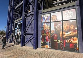 El exterior de la tienda del Levante, en el Estadio Ciutat de València.