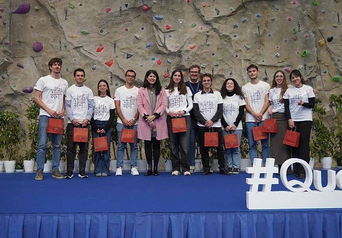 Grupo La Plana reta a 100 estudiantes de la UPV a diseñar un Welcome Pack corporativo en la novena edición de QUÉDATE