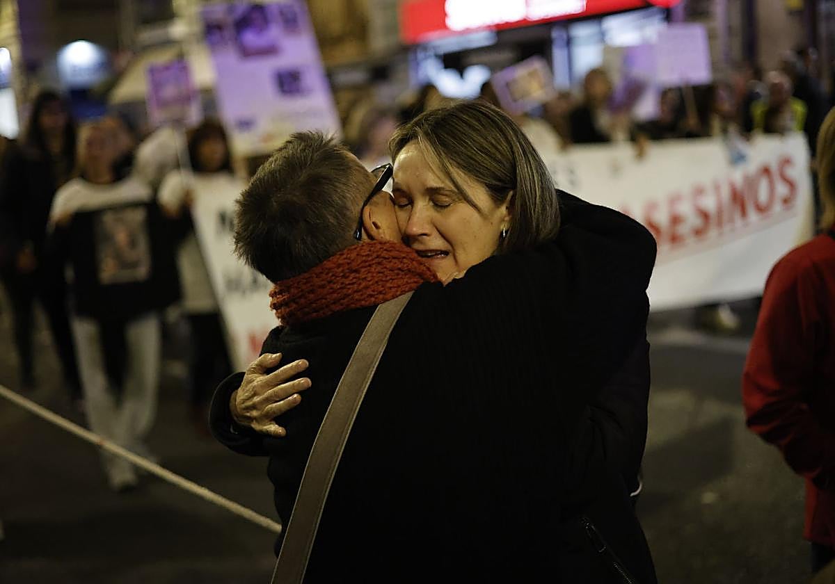 Manifestantes durante la protesta de este sábado en Valencia.