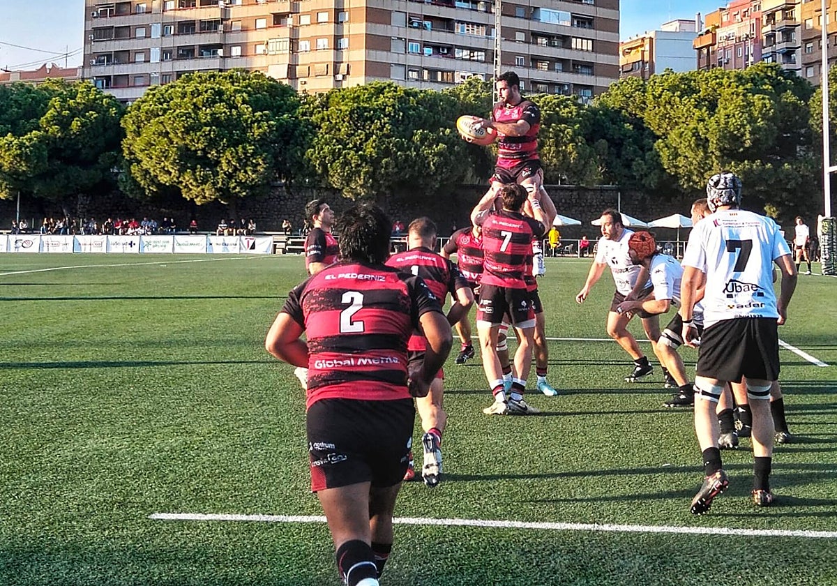 Una jugada del encuentro entre el CAU y BUC