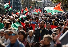 Asistentes a la manifestación por Palestina de este domingo en Valencia.