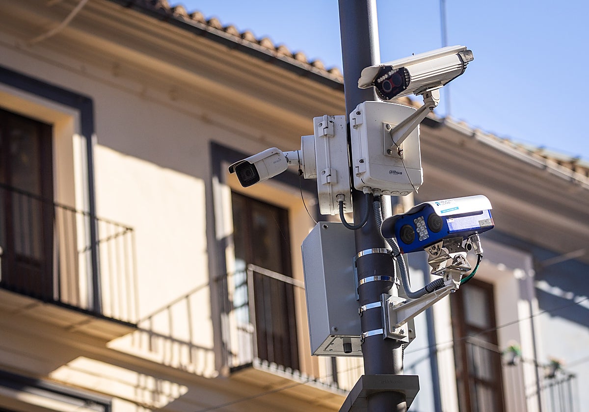 Cámaras de videovigilancia de la Zona de Bajas Emisiones de Valencia.