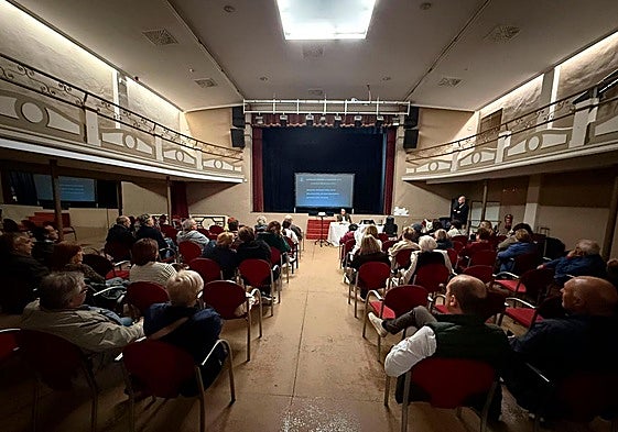 Imagen de la reunión celebrada en Paterna.