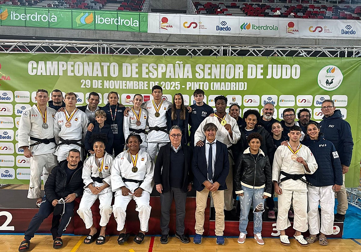 La Federación Valenciana de Judo en el podio del Campeonato de España.