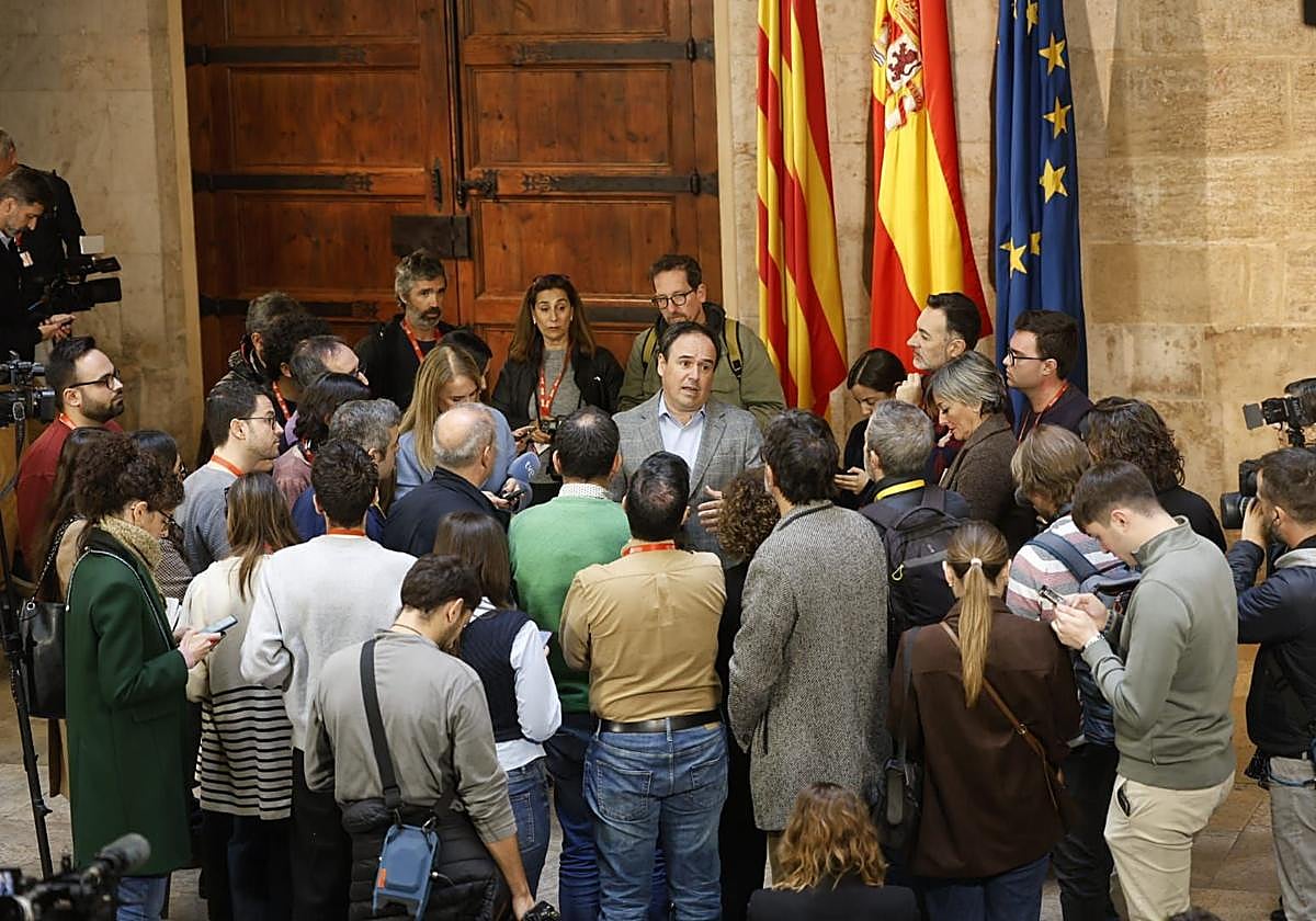 FOTOS | Pérez Llorca anuncia su nuevo Consell