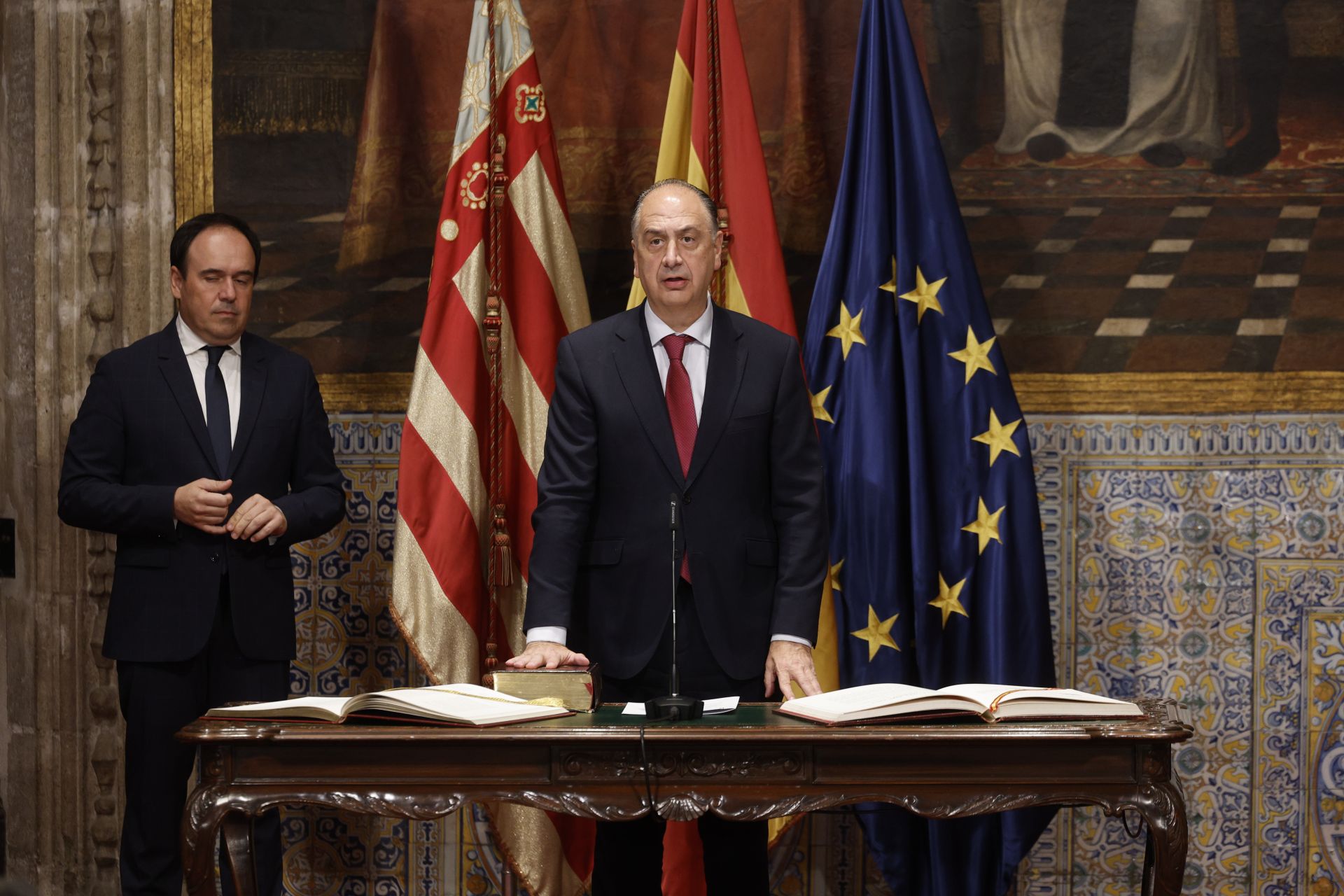 Fotos de la toma de posesión de los miembros del nuevo Consell