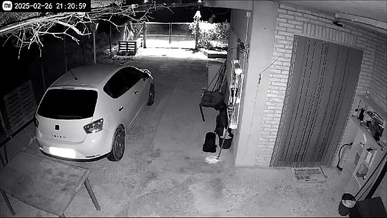 Encapuchados siembran el temor en Náquera con una oleada de robos a chalés