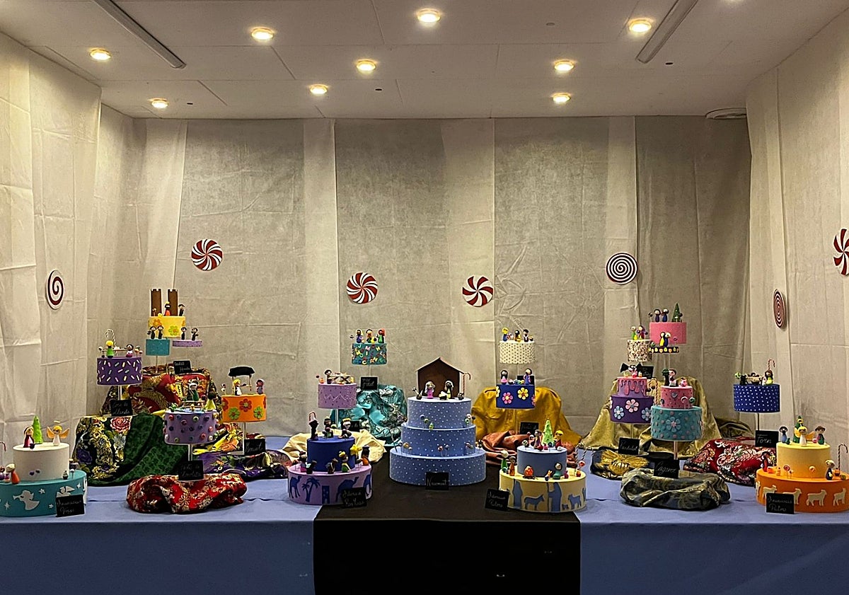 Imagen principal - Belén de PAdre Luis Navarro-Remonta y Nacimiento de Padre Santonja.