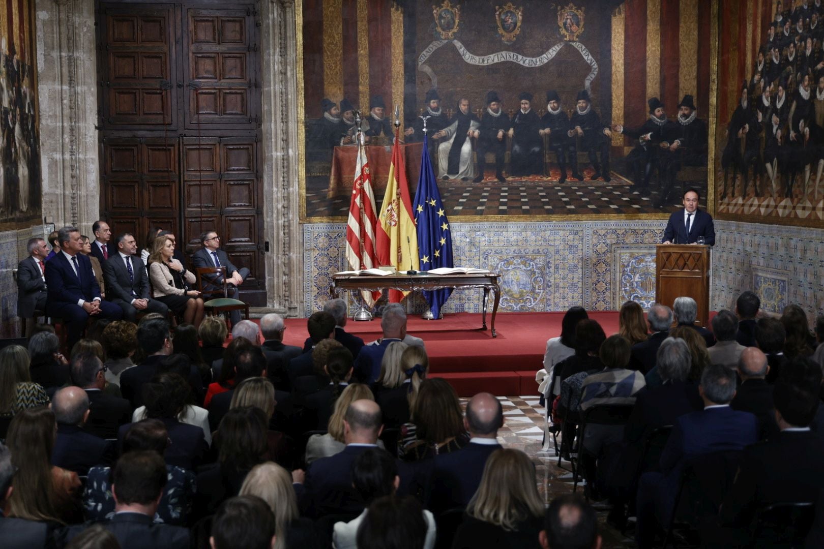 Fotos de la toma de posesión de los miembros del nuevo Consell
