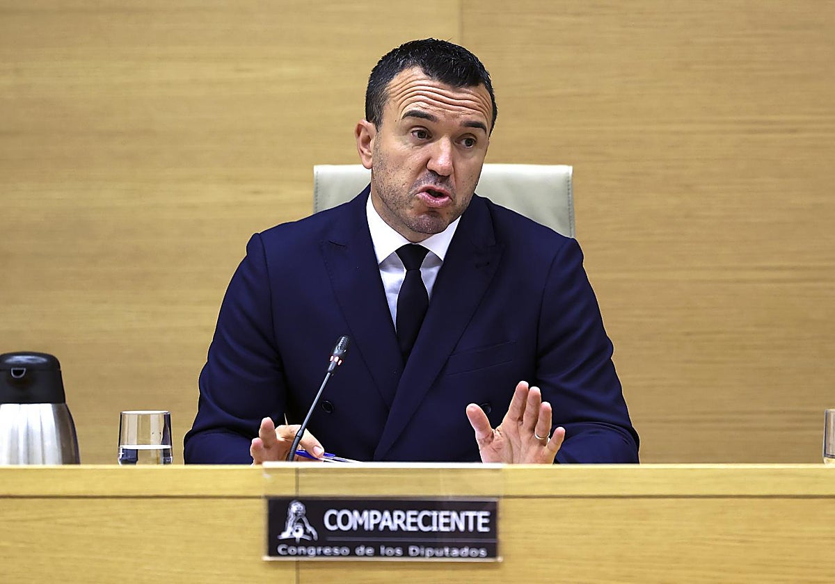 Mompó, durante su comparecencia en el la comisión de investigación de la dana en el Congreso de los Diputados