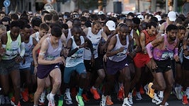 Así ha sido la salida del Maratón de Valencia 2025