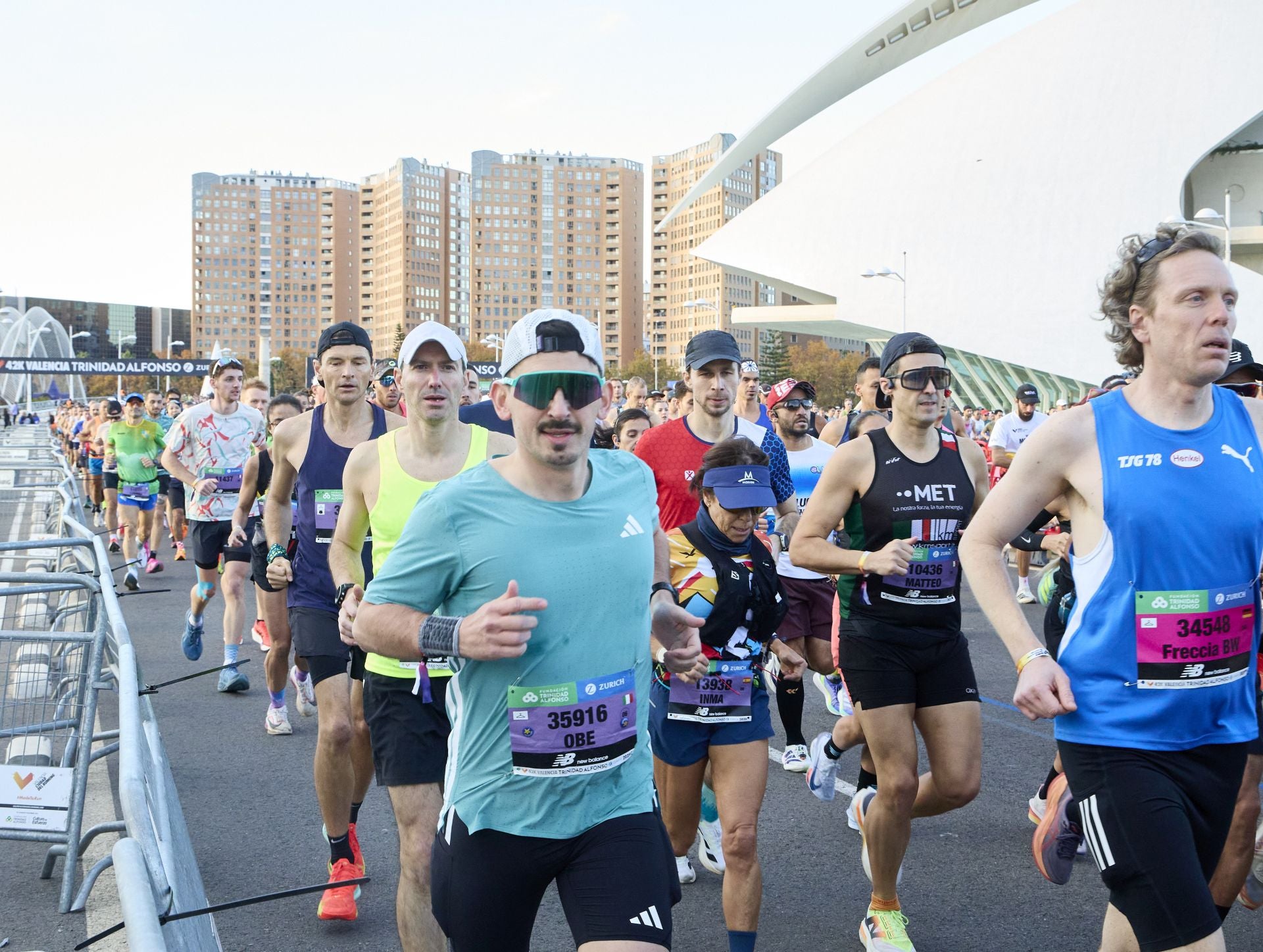 Búscate en el Maratón de Valencia 2025