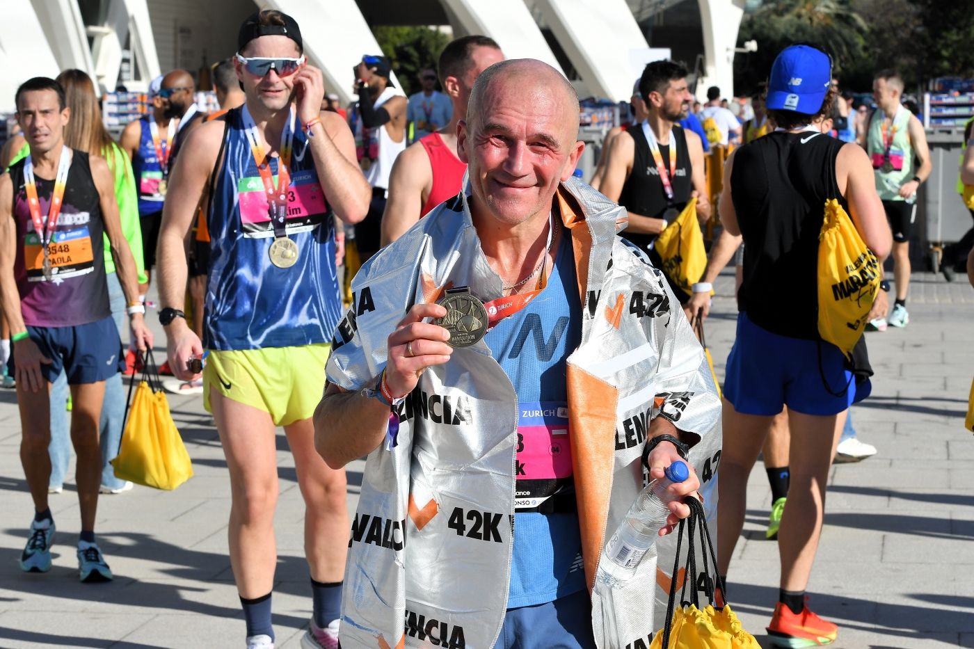 Búscate en el Maratón de Valencia 2025