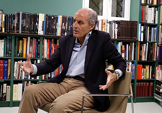 «Es imposible que cuando se hable de Camps se hable conflicto», afirma durante la entrevista