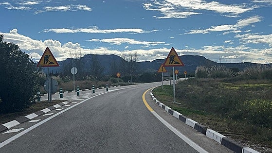 El corte de la carretera de Corbera a Polinyà se alargará un mes más