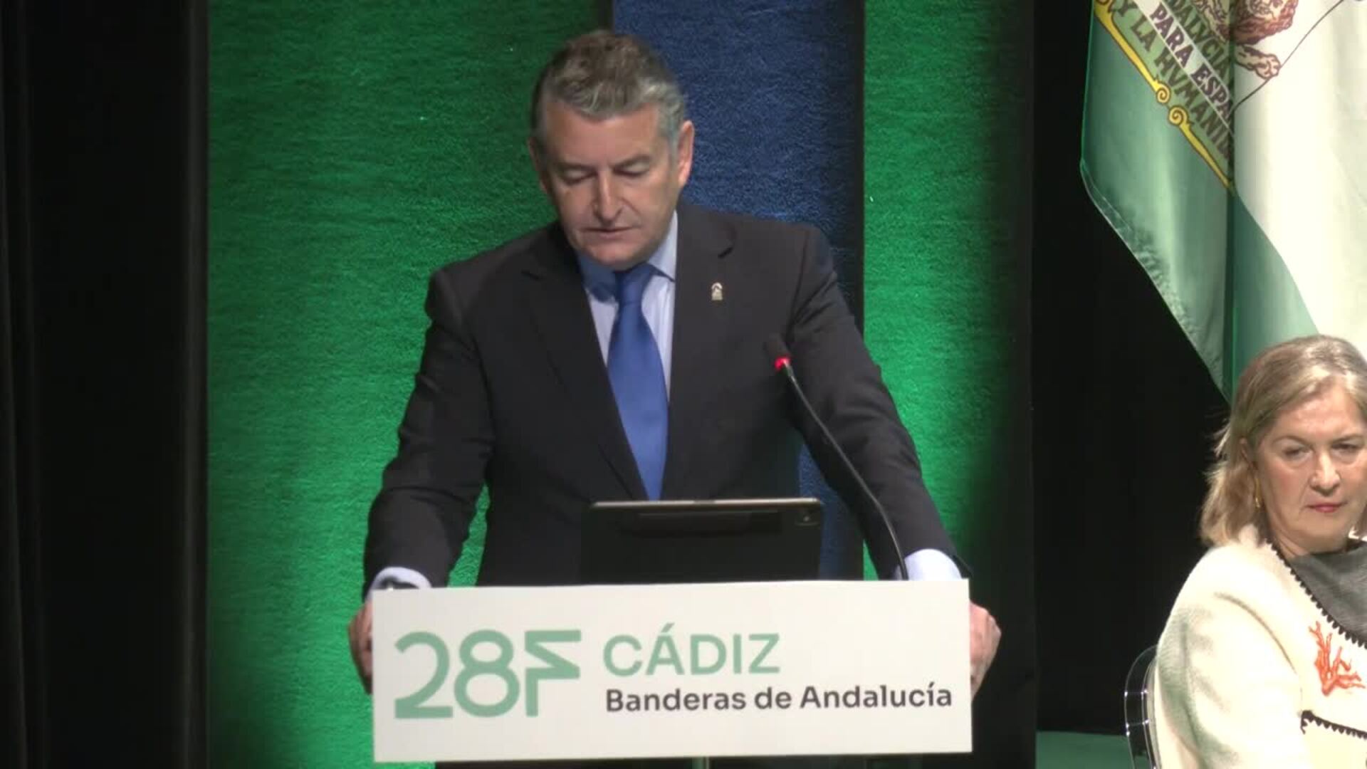 La Junta reconoce "talento y liderazgo" de la provincia de Cádiz con las Banderas de Andalucía