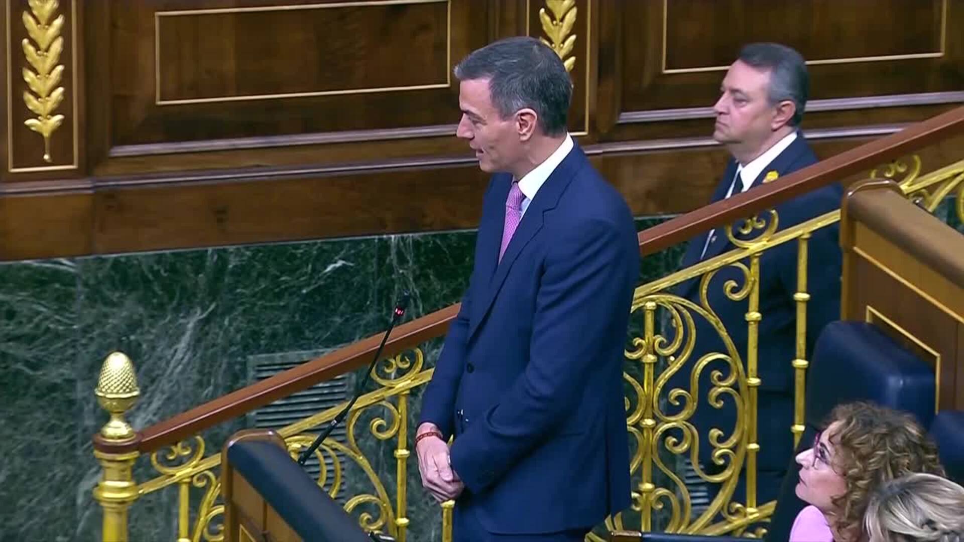 Sánchez dice a Abascal que el gas ruso "lo compran empresas"