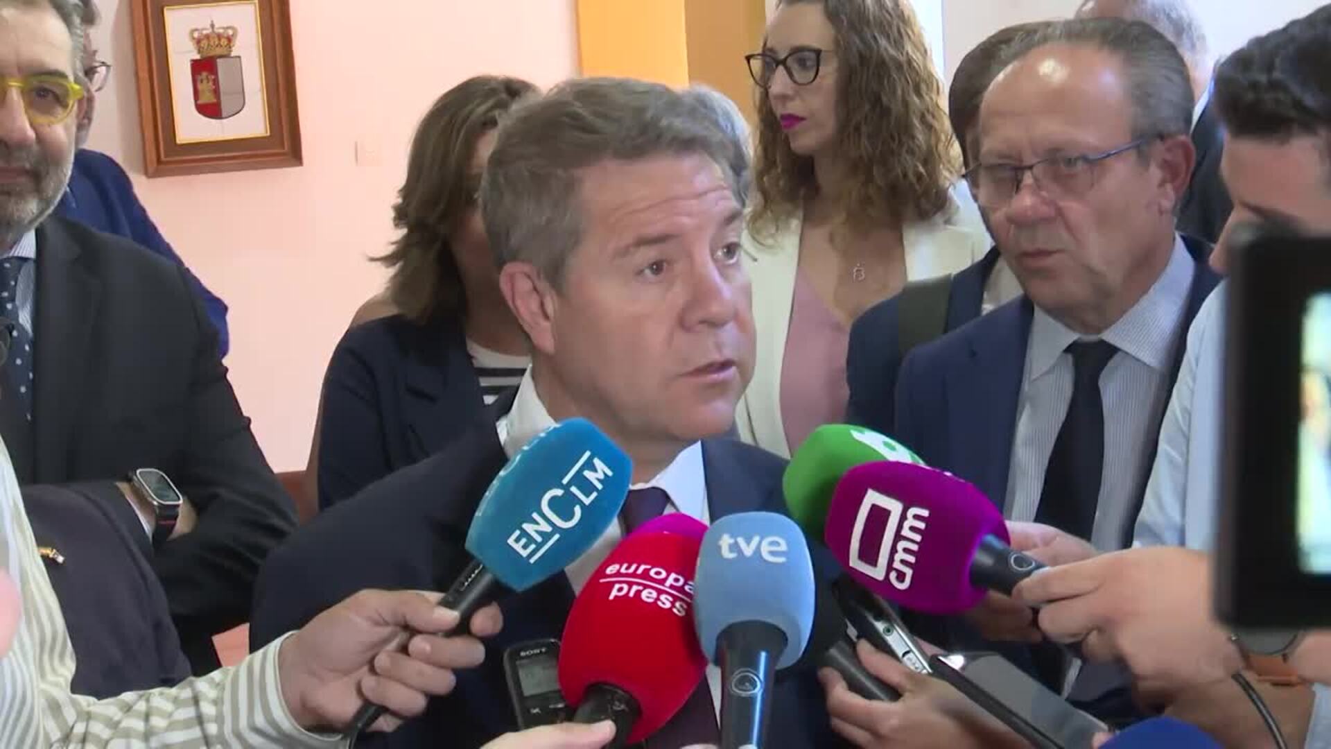 Page exhorta a la dirección nacional del PSOE a presentar una querella criminal