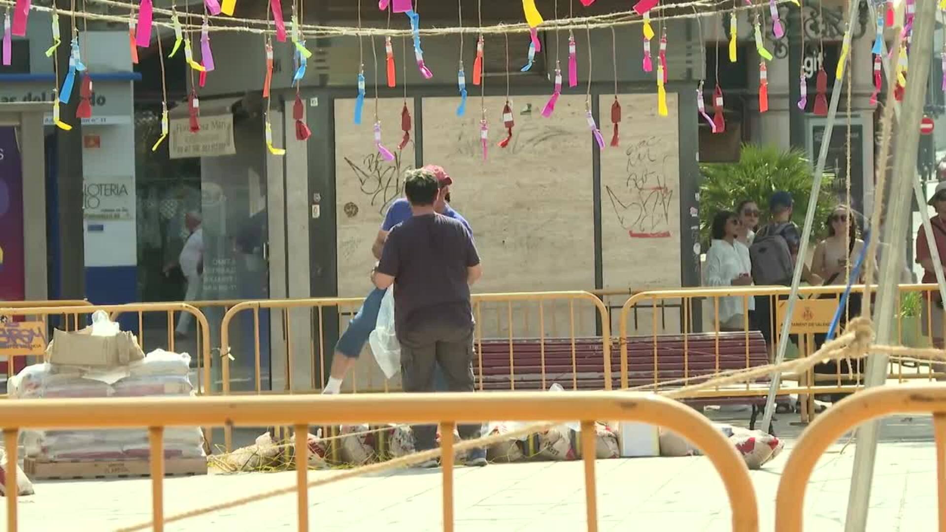 Pirotécnico de la mascletà de València dice que es "diferente" disparar en junio y no en Fallas