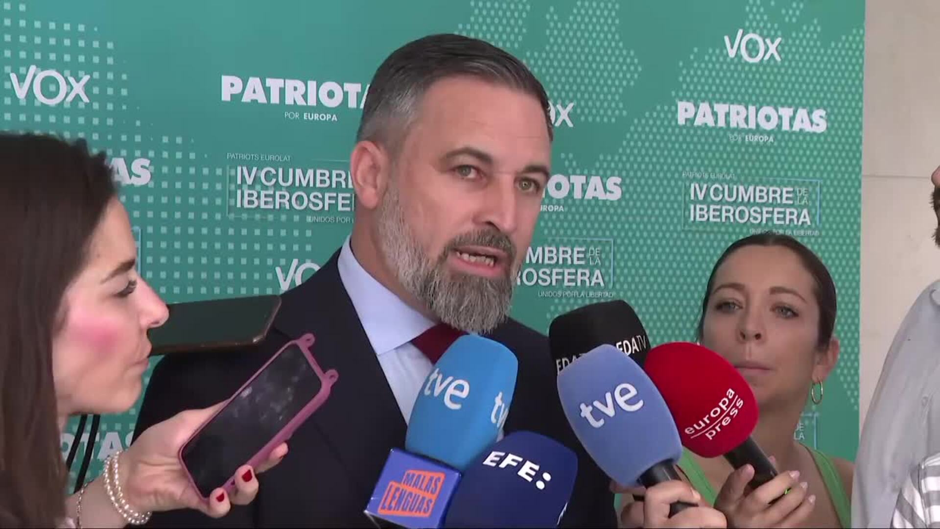 Abascal, a favor de investigar la filtración de datos de políticos