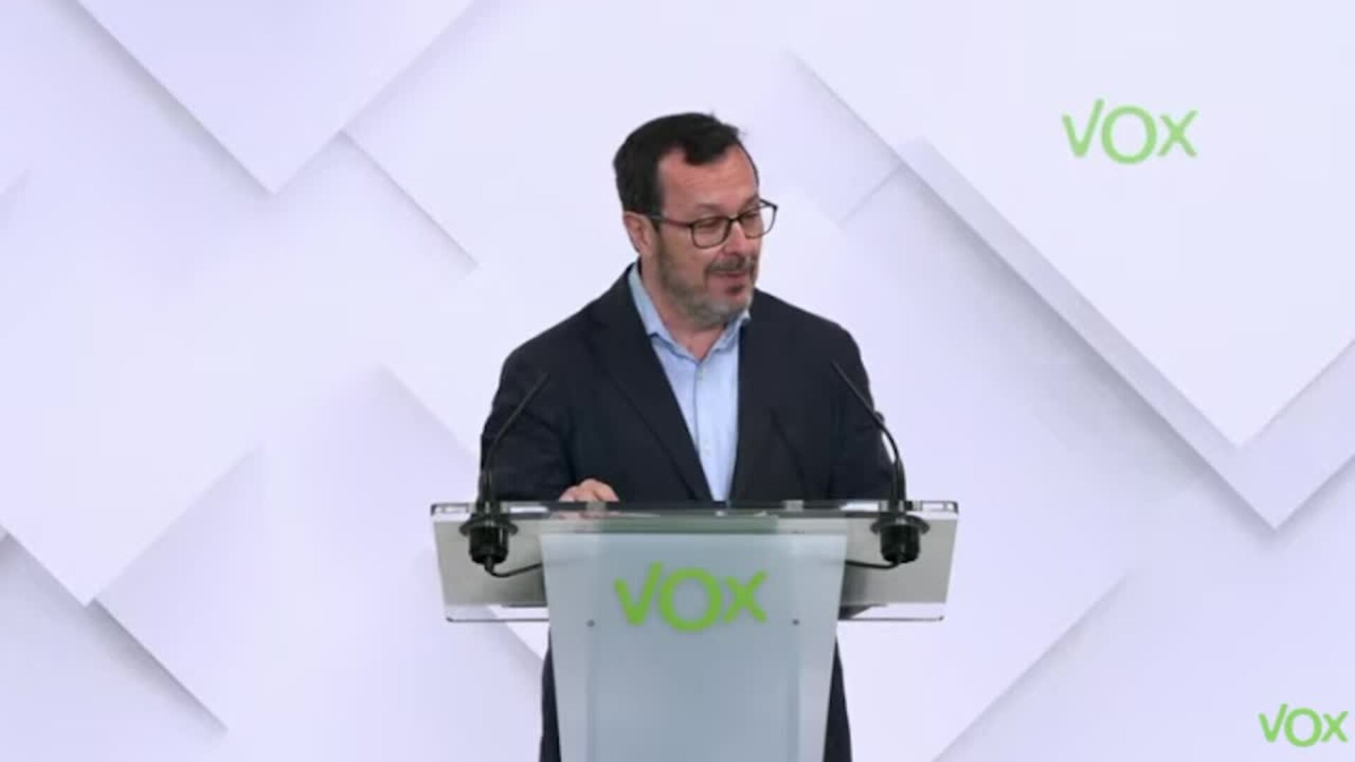 Vox afea a Cerdán su "cara dura"