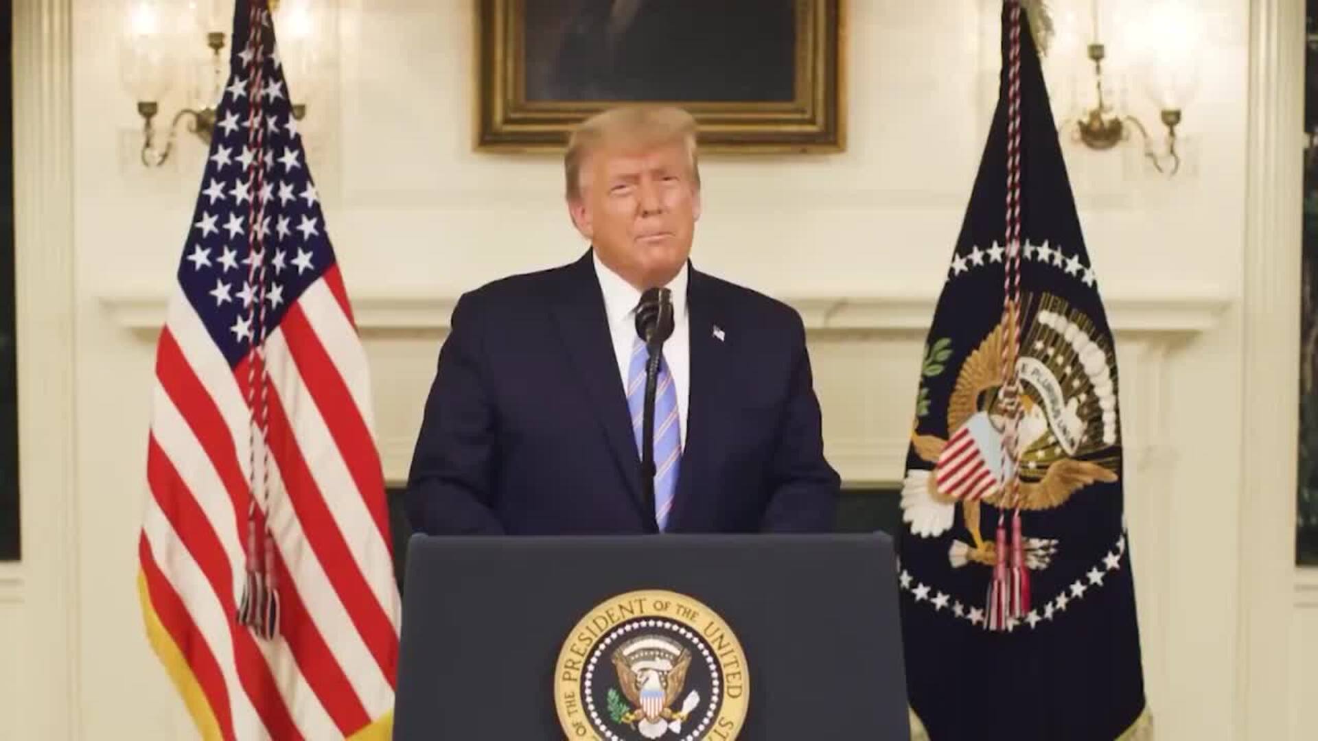 Trump exige la dimisión inmediata del presidente de la Reserva Federal