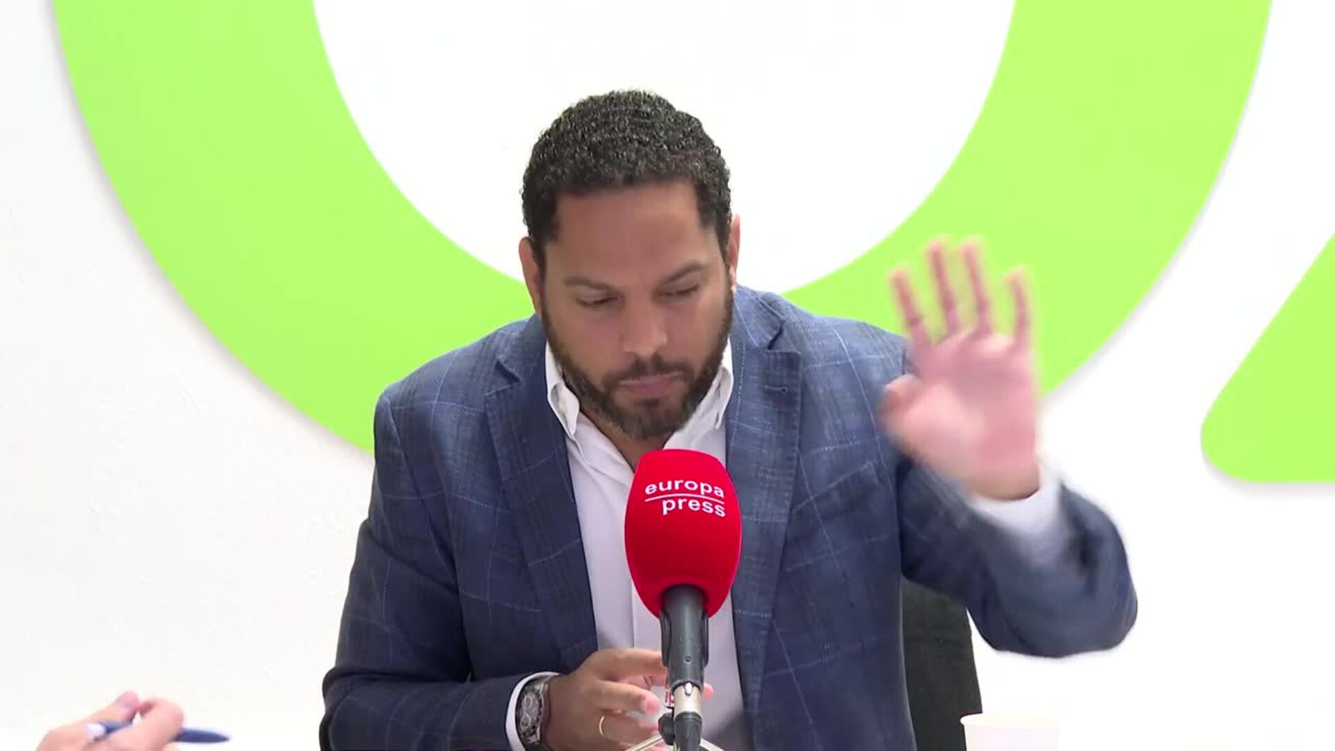 Garriga (Vox) afirma que estudian demandar a más magistrados del TC por "dejación de funciones"