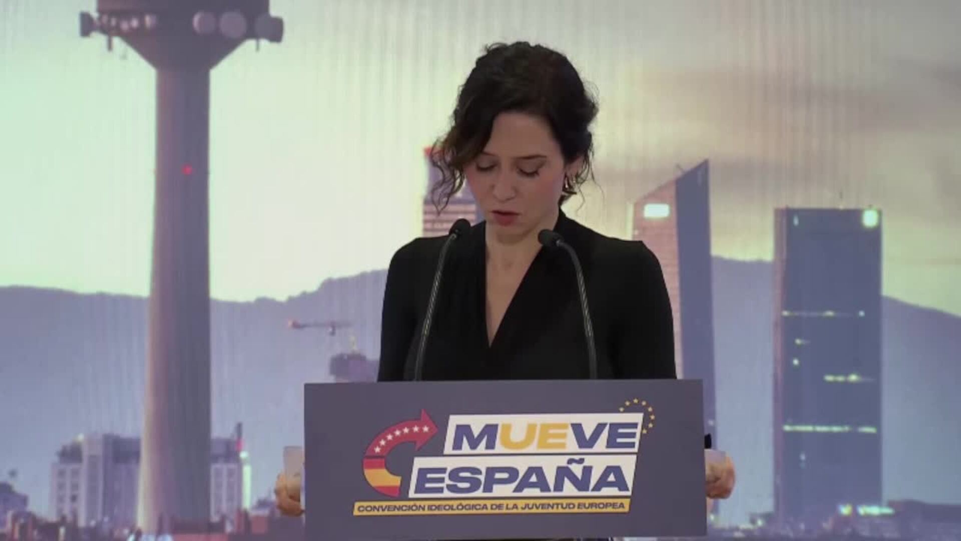 Ayuso acusa a Sánchez de llevar a España al "guerracivilismo" con consecuencias "desastrosas"