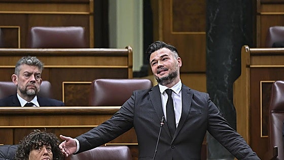 Rufián, de gira por la Comunitat con el runrún de si liderará otro nuevo proyecto a la izquierda del PSOE