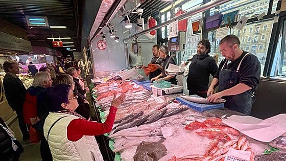 La técnica culinaria que cabrea a los pescaderos