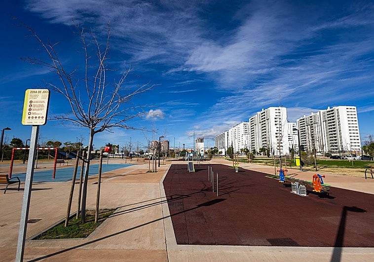 La vida en Turianova: sin bares, sin tiendas y con una falla sin casal