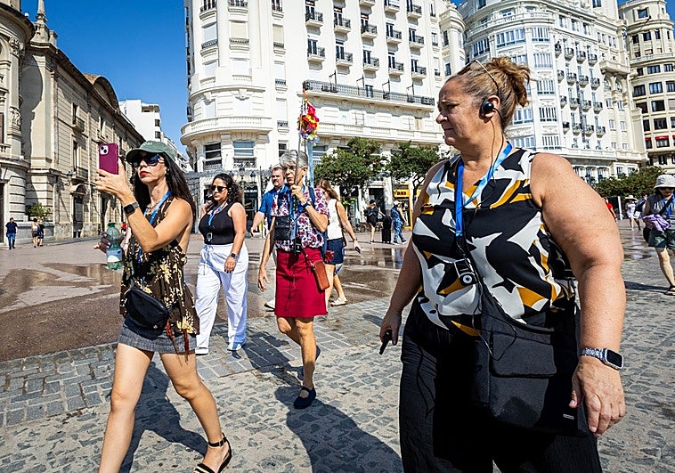 Valencia tendrá las cámaras para controlar el flujo de turistas instaladas antes de verano