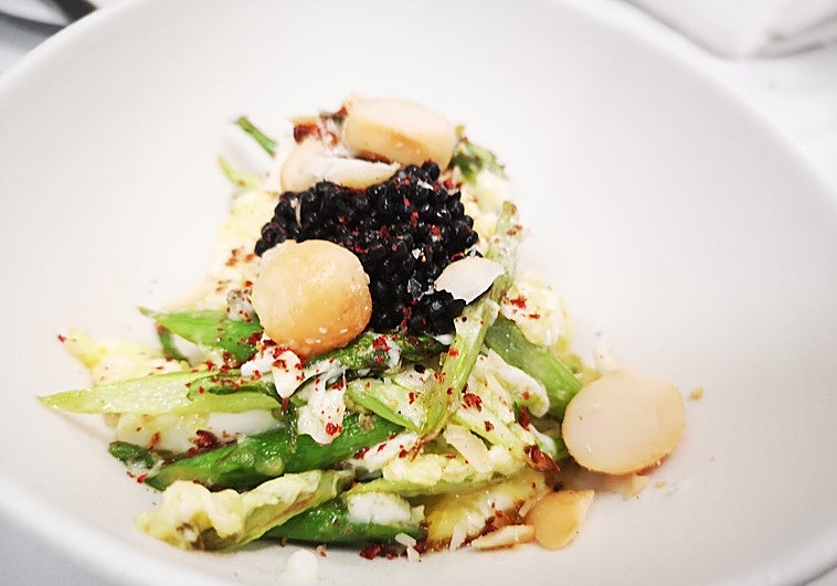 Un revuelto de espárragos que merece parar el tiempo